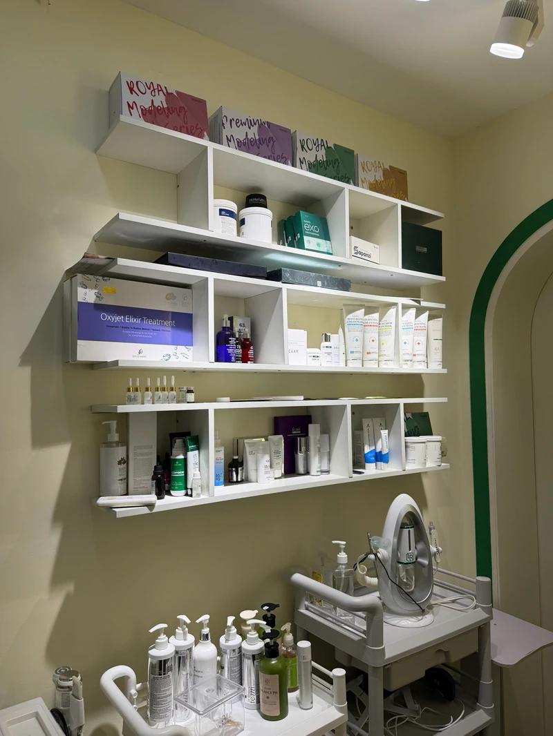 Dược mỹ phẩm sử dụng trong liệu trình chăm sóc da tại An Mộc Spa Đống Đa